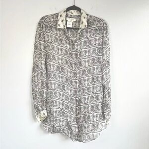 BALMAIN Size 30/44 • Print 100% Silk Button Down Top Blouse.